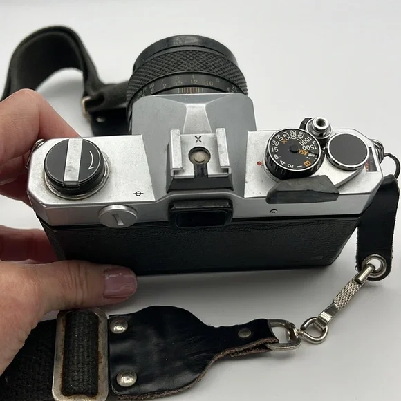 Fujica ST705w Manual Camera with flash